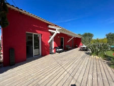 Dpt Var (83), à vendre HYERES Villa sans vis à vis- 1000m² de terrain - 3 chambres  - piscine - jardin - GARAGE.