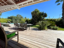 Dpt Var (83), à vendre HYERES Villa sans vis à vis- 1000m² de terrain - 3 chambres  - piscine - jardin - GARAGE.