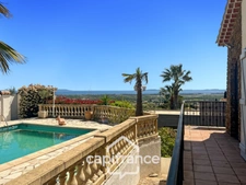 House for sale 8 rooms HYERES (83) - Exceptional panoramic sea view - Double garage - Elevator