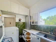 Appartement à vendre 4 pièces PORQUEROLLES (83), rare à la vente appartement 2 terasses et cave, vue et calme.
