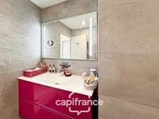 Appartement à vendre 4 pièces HYERES (83) - 147m2- 4ème et dernièr Etage- Accès direct GARAGE
