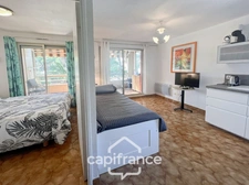 Dpt Var (83), à vendre  appartement T2 au port - au clame - Terrasse couverte de 12m².