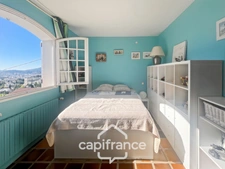 House for sale 8 rooms HYERES (83) - Exceptional panoramic sea view - Double garage - Elevator