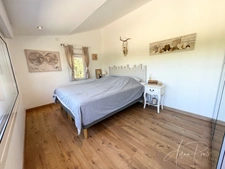 Dpt Var (83), à vendre HYERES Villa sans vis à vis- 1000m² de terrain - 3 chambres  - piscine - jardin - GARAGE.