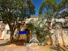 Maison à vendre 8 pièces LA CRAU (83) - Sur la place du Village - lumineuse - 165m²