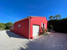 Dpt Var (83), à vendre HYERES Villa sans vis à vis- 1000m² de terrain - 3 chambres  - piscine - jardin - GARAGE.
