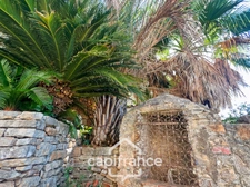Maison à vendre 6 pièces HYERES (83) - Charme de l'ancien - 4 chambres - 200m2 habitables - Piscine - possibilité 2 appartements.