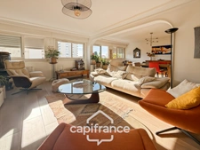 Appartement à vendre 4 pièces HYERES (83) - 147m2- 4ème et dernièr Etage- Accès direct GARAGE