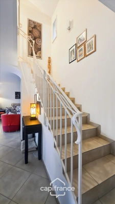 Apartment for sale, 5 rooms, HYERES (83), Magnificent duplex apartment like a house, 65m2 terrace