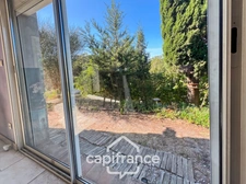 House for sale 6 rooms HYERES (83) - Old world charm - 4 bedrooms - 200m2 living space - Swimming pool - possibility of 2 apartments.