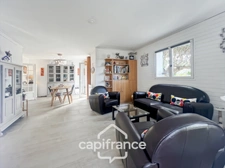 Maison à vendre 6 pièces LE LAVANDOU (83), 4 chambres, vue dégagée et de nombreuses terrasses.