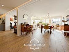 Appartement à vendre 4 pièces HYERES (83) - 147m2- 4ème et dernièr Etage- Accès direct GARAGE