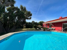 Dpt Var (83), à vendre HYERES Villa sans vis à vis- 1000m² de terrain - 3 chambres  - piscine - jardin - GARAGE.