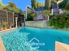 Maison à vendre 6 pièces HYERES (83) - Charme de l'ancien - 4 chambres - 200m2 habitables - Piscine - possibilité 2 appartements.