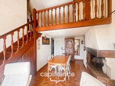 Appartement à vendre 4 pièces PORQUEROLLES (83), rare à la vente appartement 2 terasses et cave, vue et calme.