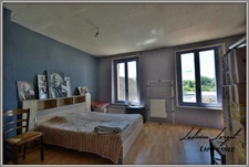 Maison de ville avec beau terrain – 10 min de La Ferté-Milon (02460)– 133 m² – 3/4 chambres – Atelier – Carport – Terrain 623 m²