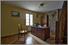 Maison à vendre 6 pièces proche de CHATEAU-THIERRY (02) 154m2 -3 chambres - 1 pièce bureau-  Garage semi couvert - cour 65m2 - Terrasse-