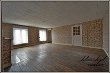 Proche VILLERS-COTTERETS (15km) et NEUILLY-SAINT-FRONT (6km)- à vendre maison en pierre mitoyenne- 85m2 - 2 pièces- 1 chambre– grenier – Terrain 164m2