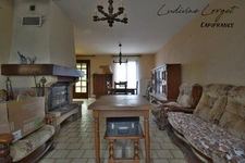 NEUILLY SAINT FRONT (Aisne) MAISON DE PLAIN-PIED A VENDRE – 66 M²  – 1 CHAMBRE – SOUS-SOL TOTAL – GRAND BALCON – TERRAIN DE 1 040 M² 