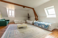 Maison de Maître en pierre de taille proche Soissons – 421m2habitables -vivable de plain-pied–6 chambres-3 salle de bain–2 salle d’eau–Dortoir–salle de jeux–Piscine-Dépendance- Parc clos 3680m2 