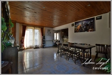 Maison 6 pièces, 4 chambres – 174 m² habitables- grenier- cave-bucher- terrain de 598 m²-dépendance située entre Château-Thierry (15 min), Neuilly-Saint-Front (9 min) et Soissons. Proche A4.