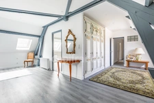 Maison à vendre 5 pièces SOISSONS(02) cœur du centre-ville – 223 m2 habitables – 4 chambres – 3 salles d’eau - sous-sol- 3 garages - terrain 554m2- Aucuns travaux- DPE D