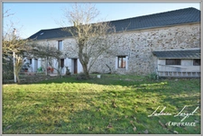 Maison 6 pièces, 4 chambres – 174 m² habitables- grenier- cave-bucher- terrain de 598 m²-dépendance située entre Château-Thierry (15 min), Neuilly-Saint-Front (9 min) et Soissons. Proche A4.