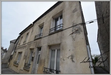 Maison de ville avec terrain à vendre 4 pièces NEUILLY SAINT FRONT (02) Maison à rénover- 69m2- 3 chambres – grenier – une dépendance -Terrain 147m2
