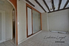 Maison traditionnelle à vendre avec travaux à Soissons(02) bien situé – 6 pièces- 140 m² habitables–Vivable de plain- pied–4 chambres-Sous sol total–Carport–Double garage –Terrain 1200m2