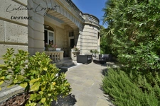 Castle for sale near Soissons – 720 m² with 5 bedrooms, separate outbuilding of 85 m², indoor swimming pool, large garage and 2.57 hectares of grounds