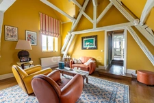 Castle for sale near Soissons – 720 m² with 5 bedrooms, separate outbuilding of 85 m², indoor swimming pool, large garage and 2.57 hectares of grounds