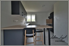 Maison traditionnelle à vendre sans travaux à NEUILLY-SAINT-FRONT(02) quartier calme - 4 pièces- 93 m² habitables - garage – Proche des écoles - Terrain 449m2. DPE C.