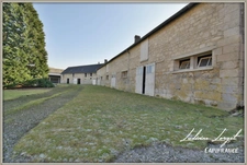 Farmhouse with a bourgeois house for sale - North of Soissons (02 Aisne) (14km) – 335 m² house with 6 bedrooms - Outbuildings - Garages - Sheds - Ideal for an entrepreneur/craftsman - 1.18ha of land 