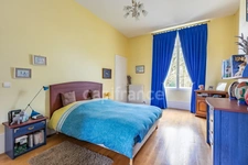 Castle for sale near Soissons – 720 m² with 5 bedrooms, separate outbuilding of 85 m², indoor swimming pool, large garage and 2.57 hectares of grounds