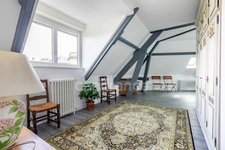 Maison à vendre 5 pièces SOISSONS(02) cœur du centre-ville – 223 m2 habitables – 4 chambres – 3 salles d’eau - sous-sol- 3 garages - terrain 554m2- Aucuns travaux- DPE D