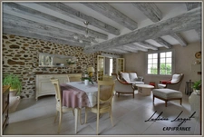 Maison à vendre 6 pièces proche de CHATEAU-THIERRY (02) 154m2 -3 chambres - 1 pièce bureau-  Garage semi couvert - cour 65m2 - Terrasse-