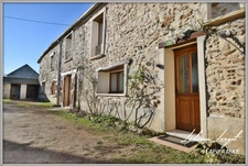 Maison 6 pièces, 4 chambres – 174 m² habitables- grenier- cave-bucher- terrain de 598 m²-dépendance située entre Château-Thierry (15 min), Neuilly-Saint-Front (9 min) et Soissons. Proche A4.