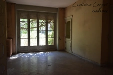 A vendre Corps de ferme à rénover entièrement proche BETZ(60)– Maison de maître de 450 m² -8 chambres -plusieurs bâtiments et terrain de 6 000 m² – Projet destiné à un professio