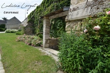 Maison de Maître en pierre de taille proche Soissons – 421m2habitables -vivable de plain-pied–6 chambres-3 salle de bain–2 salle d’eau–Dortoir–salle de jeux–Piscine-Dépendance- Parc clos 3680m2 