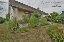 Maison traditionnelle à vendre avec travaux à Soissons(02) bien situé – 6 pièces- 140 m² habitables–Vivable de plain- pied–4 chambres-Sous sol total–Carport–Double garage –Terrain 1200m2