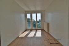 Appartement à vendre 2 pièces SOISSONS (02) quartier Le Mail – 56m2 – 1 chambre – 1 place de parking – vue sur l’Aisne – Dernier étage 