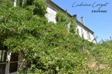 A vendre Corps de ferme à rénover entièrement proche BETZ(60)– Maison de maître de 450 m² -8 chambres -plusieurs bâtiments et terrain de 6 000 m² – Projet destiné à un professio