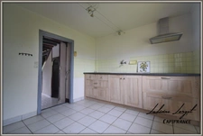 Proche VILLERS-COTTERETS (15km) et NEUILLY-SAINT-FRONT (6km)- à vendre maison en pierre mitoyenne- 85m2 - 2 pièces- 1 chambre– grenier – Terrain 164m2