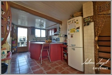 Maison 6 pièces, 4 chambres – 174 m² habitables- grenier- cave-bucher- terrain de 598 m²-dépendance située entre Château-Thierry (15 min), Neuilly-Saint-Front (9 min) et Soissons. Proche A4.