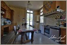 Farmhouse with a bourgeois house for sale - North of Soissons (02 Aisne) (14km) – 335 m² house with 6 bedrooms - Outbuildings - Garages - Sheds - Ideal for an entrepreneur/craftsman - 1.18ha of land 