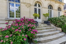  MAISON BOURGEOISE A VENDRE 11 PIECES (SOiSSONS) – 406 m² – 6 CHAMBRES – 5 SALLES D’EAU / SALLE DE BAINS – SALLE DE RECEPTION- SOUS- SOL – GARAGE - PISCINE – JARDIN DE 1 430 m²