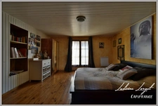 Maison 6 pièces, 4 chambres – 174 m² habitables- grenier- cave-bucher- terrain de 598 m²-dépendance située entre Château-Thierry (15 min), Neuilly-Saint-Front (9 min) et Soissons. Proche A4.