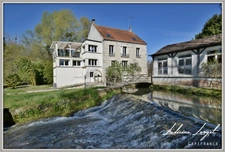 Dpt Oise (60), à vendre proche de MAREUIL SUR OURCQ Moulin 300 m² - 6 chambres - Dépendance 300m²- Terrain 2ha - Etang 