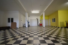 A vendre Local professionnel loué /bureau proche de EPERNAY (51)À vendre – Pressoir - cuverie -stockage -bureaux – 423m2