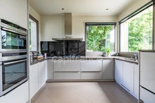  MAISON BOURGEOISE A VENDRE 11 PIECES (SOiSSONS) – 406 m² – 6 CHAMBRES – 5 SALLES D’EAU / SALLE DE BAINS – SALLE DE RECEPTION- SOUS- SOL – GARAGE - PISCINE – JARDIN DE 1 430 m²